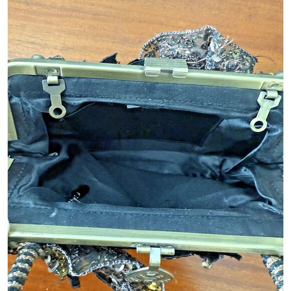 Chicos  Embellished Floral Clutch /Handbag‎ Beads, Sequins, Feathers Vintage - Picture 7 of 12